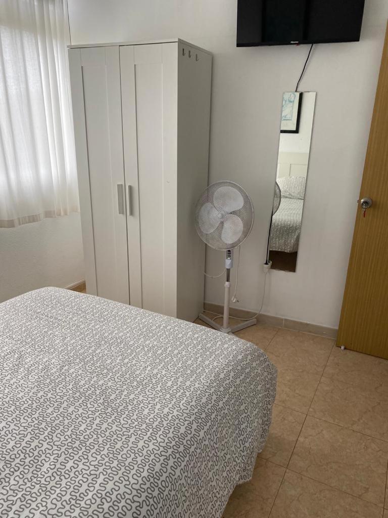 Room Sol Vecindario  Buitenkant foto