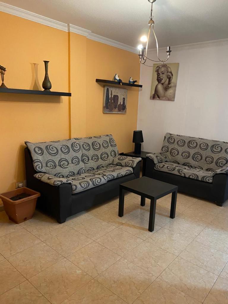 Room Sol Vecindario  Buitenkant foto